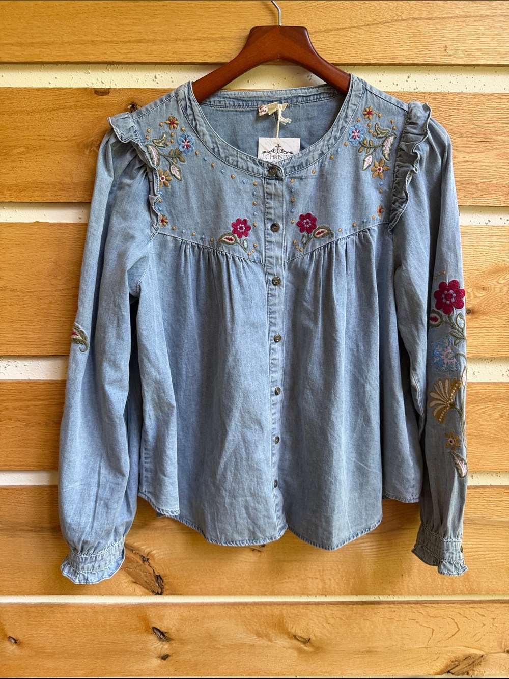 Hem & Thread Light Blue Embroidered Denim Peasant Top Button Down Sz. L Blouse